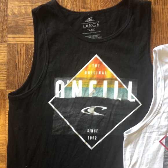 Boys O’Neill tank tops - Picture 3 of 3